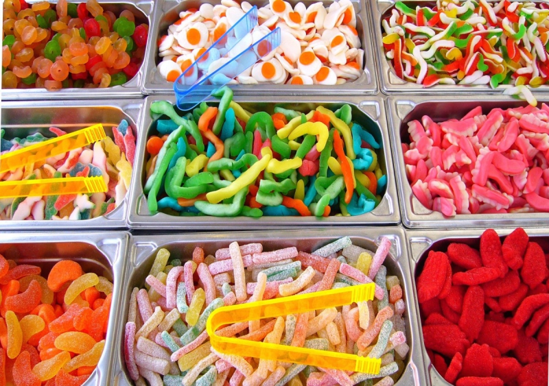 magasin-VALLAURIS-min_pick_and_mix_children's_sweets_candy_colorful_treat_confectionery-1020869